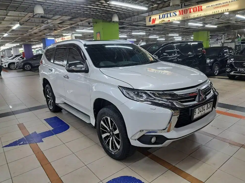 PAJERO SPORT DAKAR SUNROOF 2017 TANGAN PERTAMA