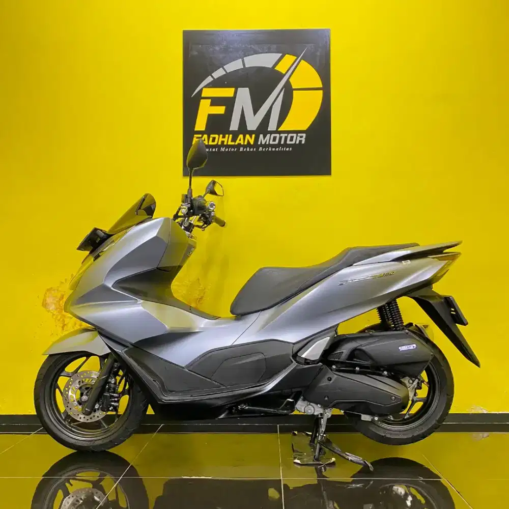 Cash Kredit DP Ringan Honda PCX Tahun 2024 Km Low