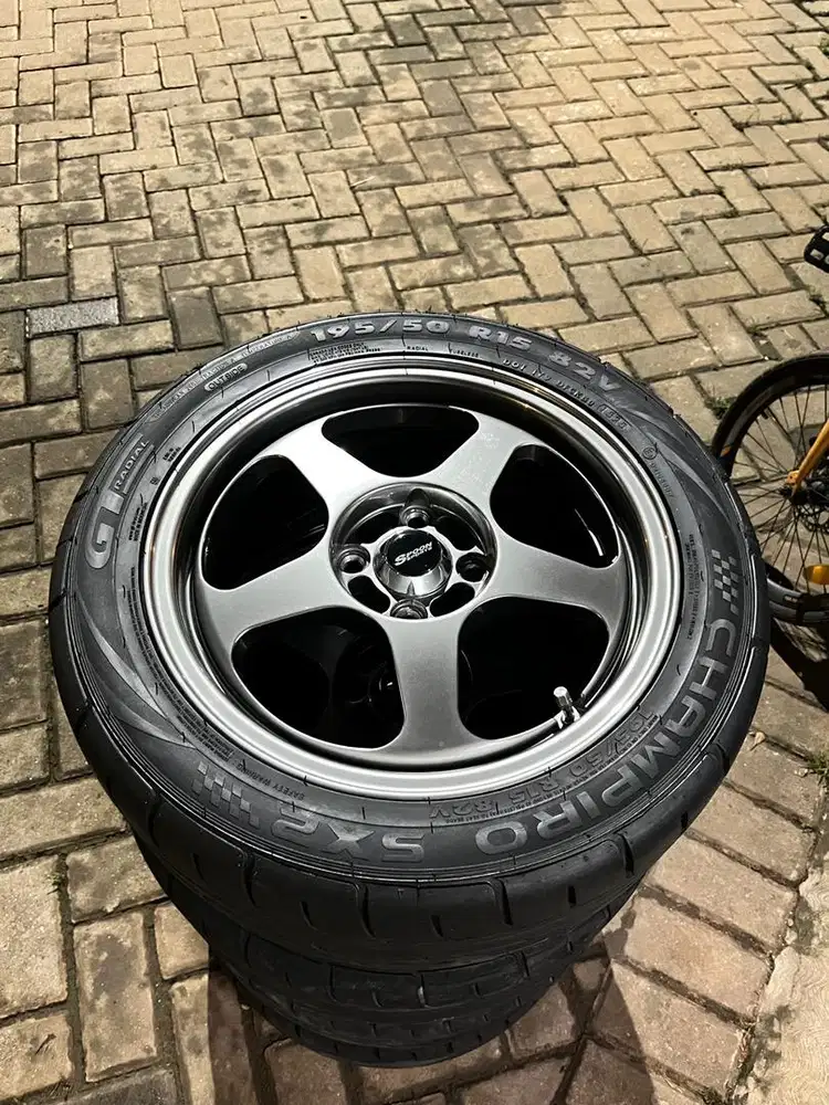 Spoon r15 lebar 6.5 et42 ban sx2 195/50-15