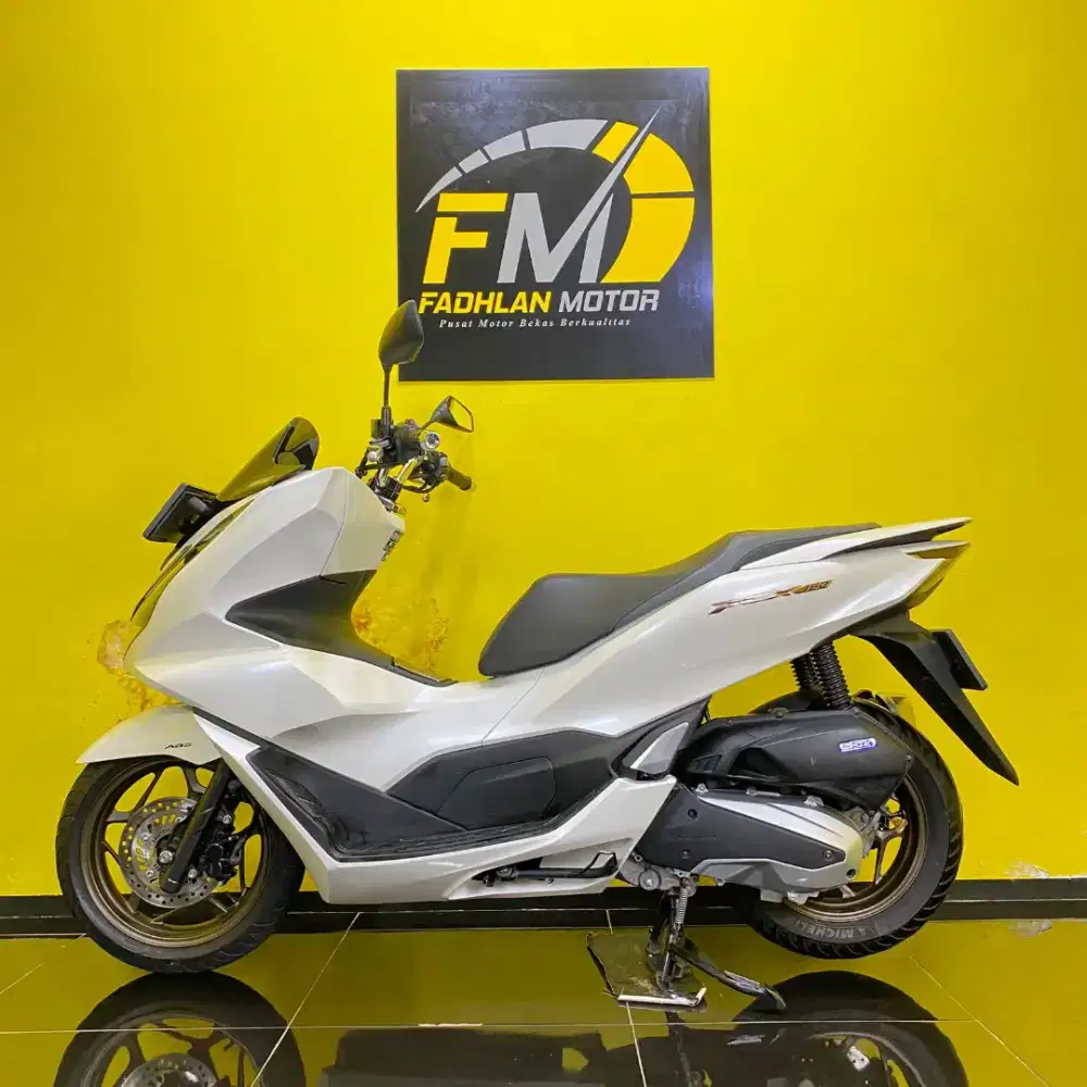 Dijual PCX ABS 2023 Putih Pajak On Full Orisinil Plat Tangerang
