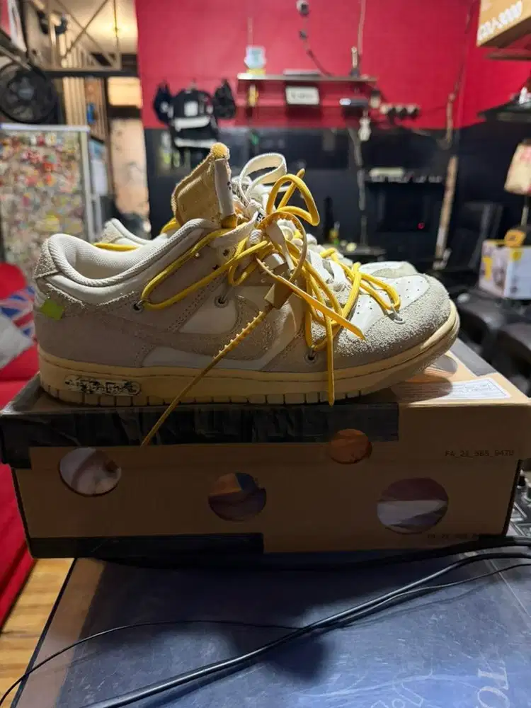 Nike dunk low off white lot 39 sz 44
