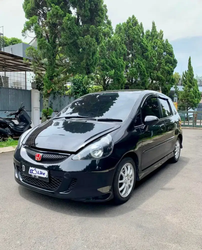 Dijual Honda Jazz V Tech GD3 THN 2008