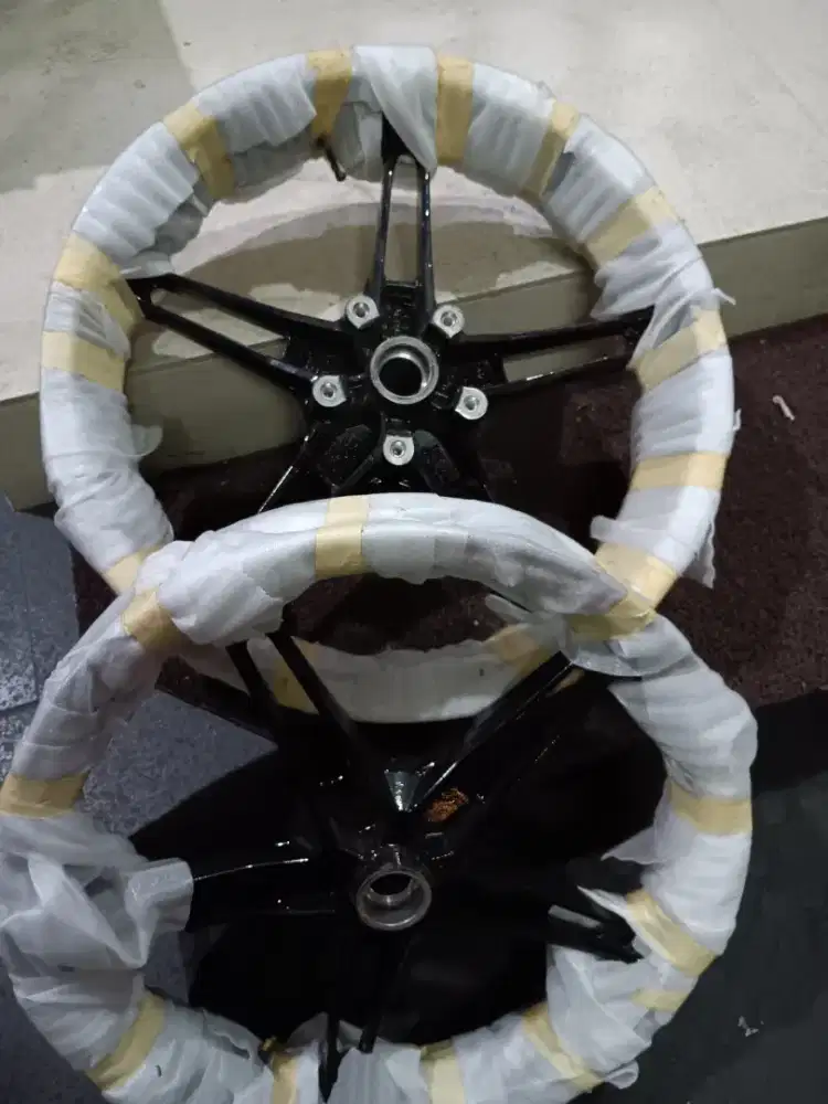 Velg motor vixion 2013