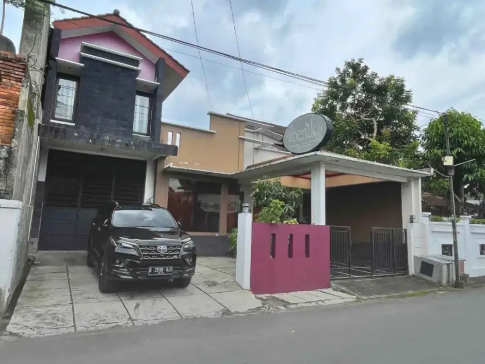 RUMAH MURAH JOGJA LUAS LEGA LOKASI STRATEGIS BANGET DEKAT KE KAMPUS UGM JALAN KAKI KE RESTO FAVORITE