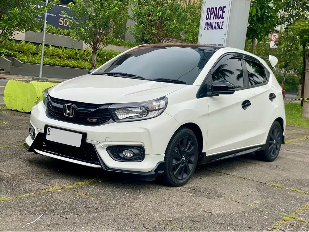 HONDA BRIO RS URBANITE 1.2 AT 2023 PUTIH