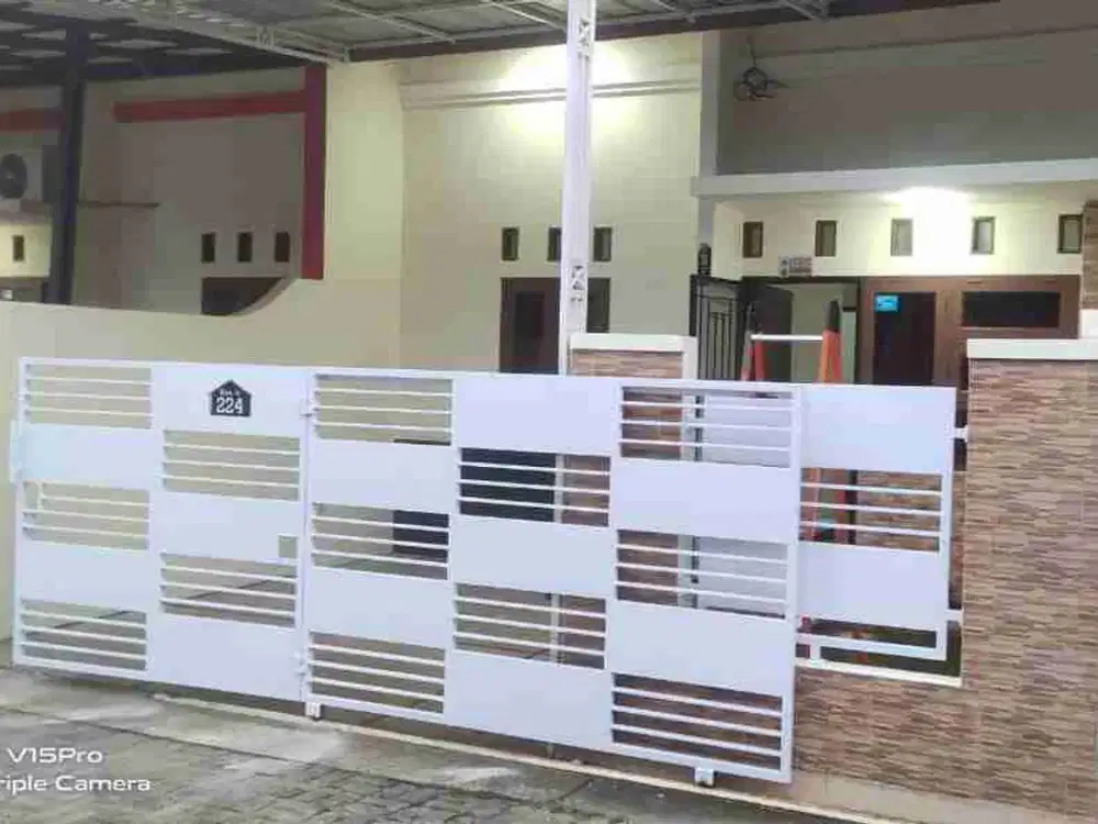 Rumah cantik dicluster Graha Puri diperbatasan Bintaro dengan Ciledug