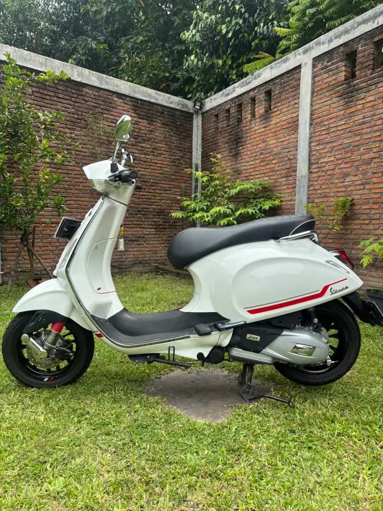 Jual Vespa Sprint 2022 low km