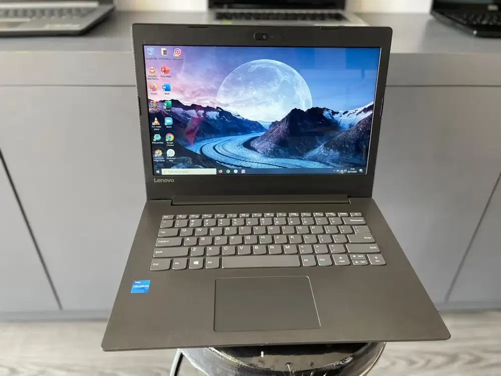 Lptop lenovo slim seri terbaru siap garansi