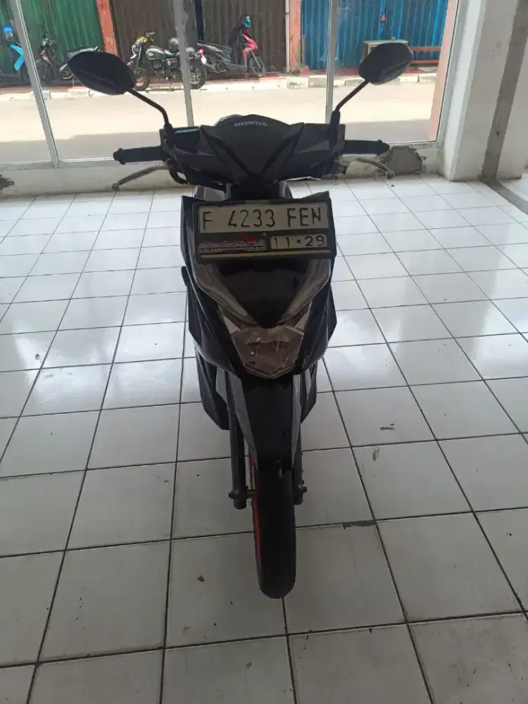 Dijual motor Honda Beat fi sporty cbs 2019