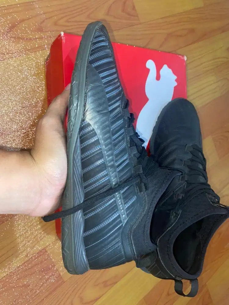 SEPATU FUTSAL PUMA ONE 5.3 IT