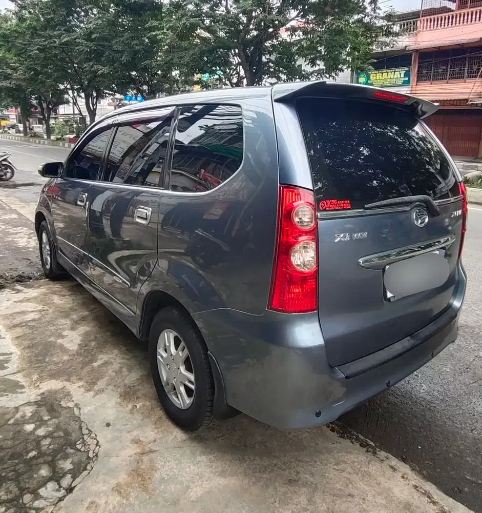 Daihatsu Xenia 2010 Bensin