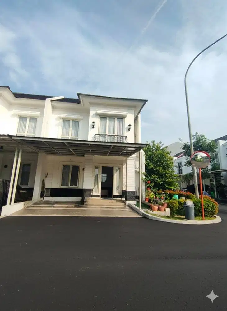 Dijual Cepat Rumah di Grand Wisata, Klaster Monte Torena.