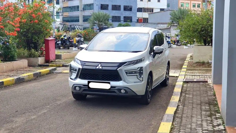 Km15rb mitsubishi xpander ultimate 2023 putih matic
