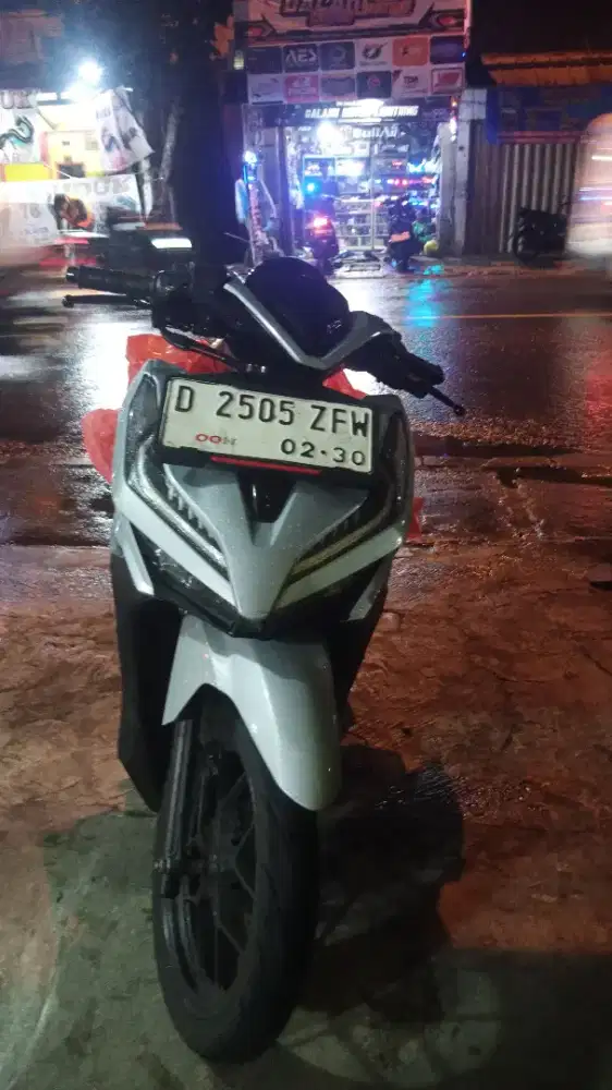 Jual Honda Vario 2025 km low pajak isi,,,minus cek ditempat datang ok