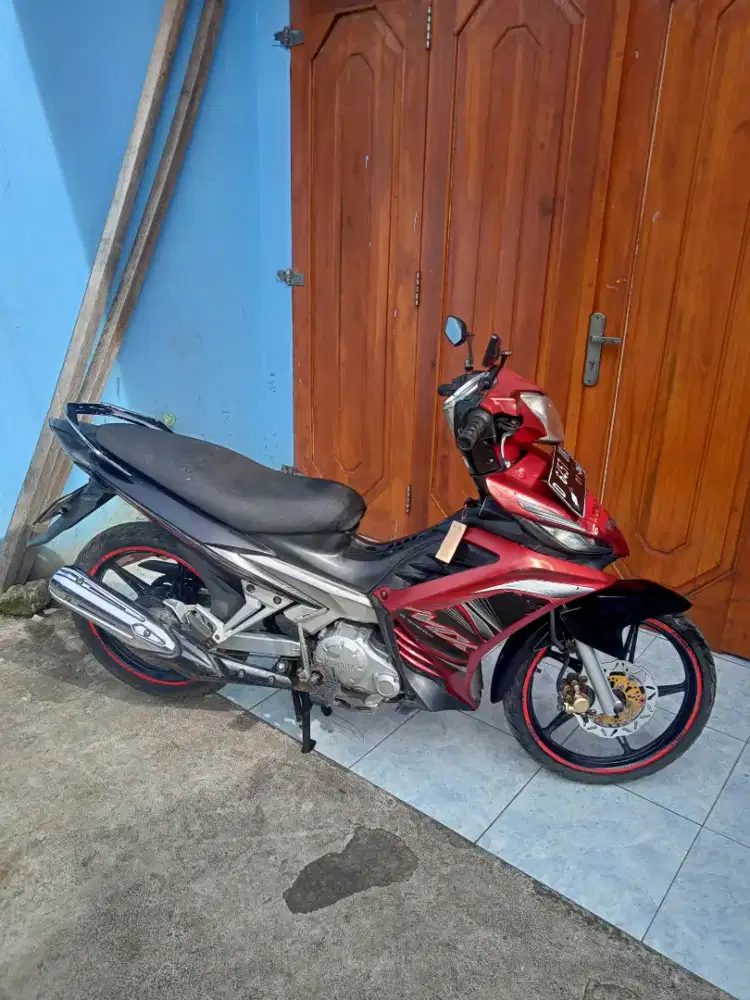 Jupiter Mx thn 2011 plat D surat2 lengkap motor pakean pribadi