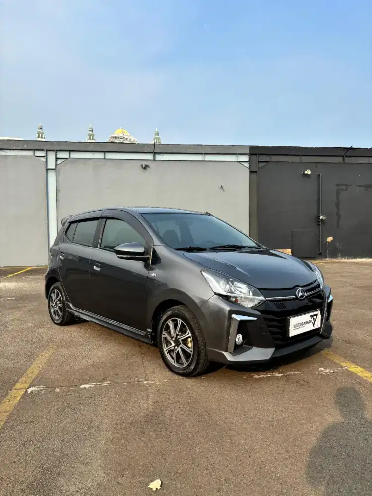 Daihatsu Ayla 1.2 R Delux  Facelift AT 2021 Grey Km15rban ANTIK