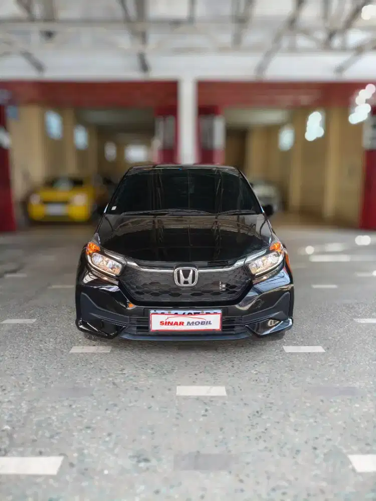 Honda Brio satya 2024 tipe s manual warna hitam