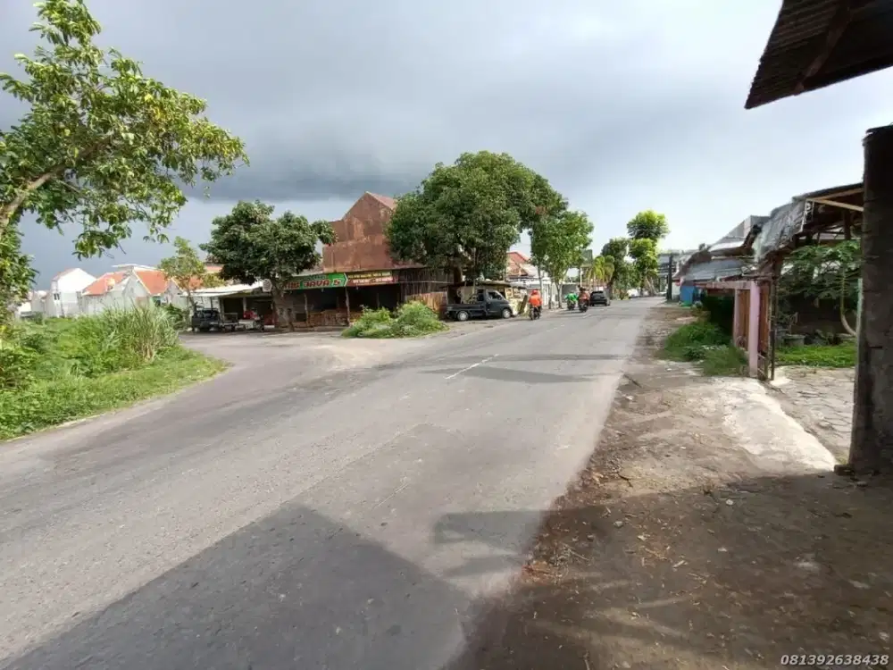 Area SKE Jl. Jambon Tanah Jogja Dalam Ringroad Dekat JCM Akses Mobil Papasan SHMP *