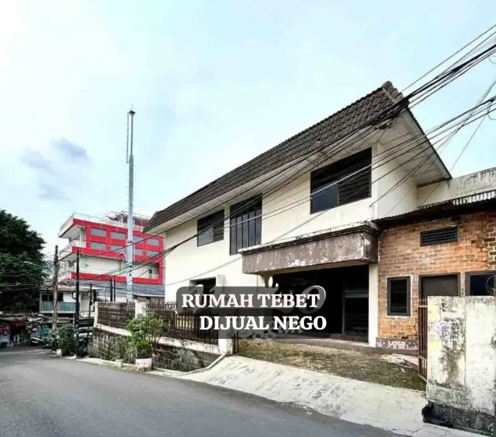 Jual rumah bagus bangunan lama siap huni di Tebet Jakarta