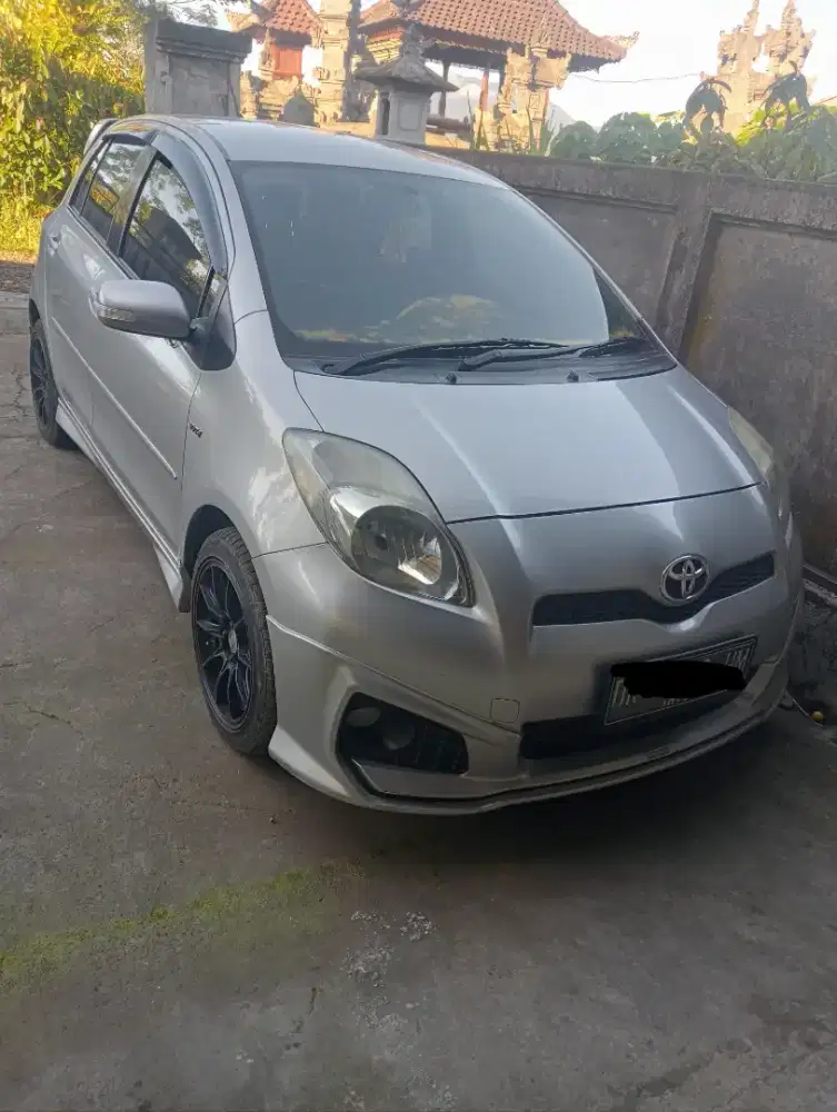 Di jual yaris trd manual 2012