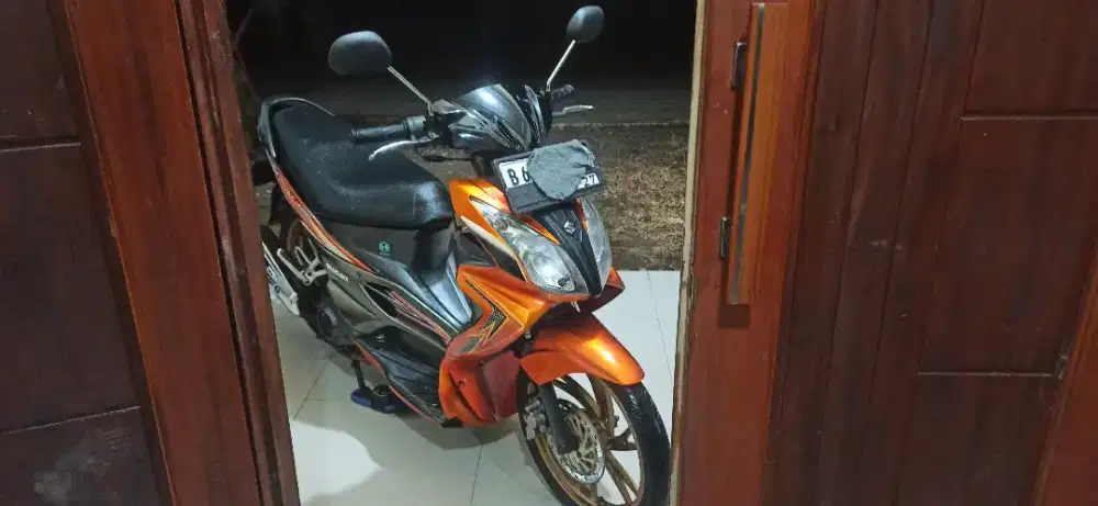 Suzuki Skywave Orange Rare
