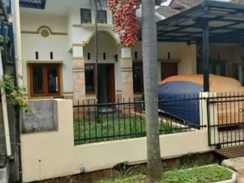 Disewakan Rumah 1 Lantai, Luas 175m2, 3 Kamar Tidur, Siap Huni, Keamanan 24jam, Dalam Komplek, di Arcamanik Bandung