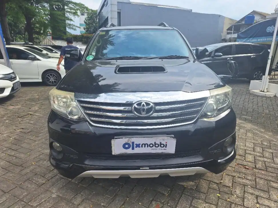 LOW DP Toyota Fortuner 2.5 G VNT TRD Solar-AT 2013 KBD