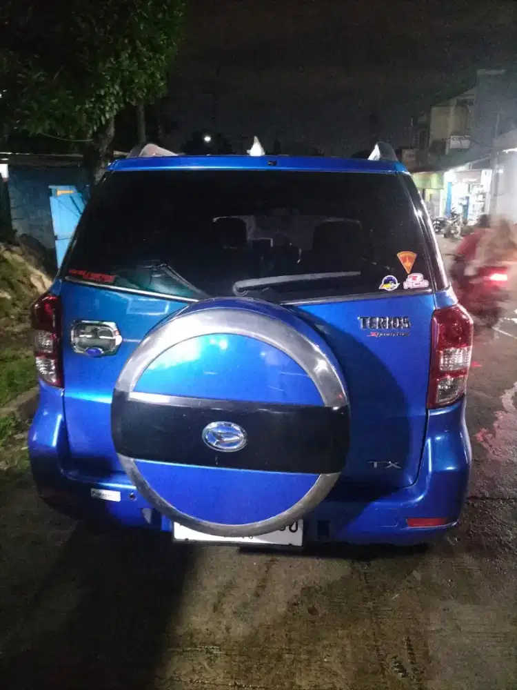 Dijual mobil Terios