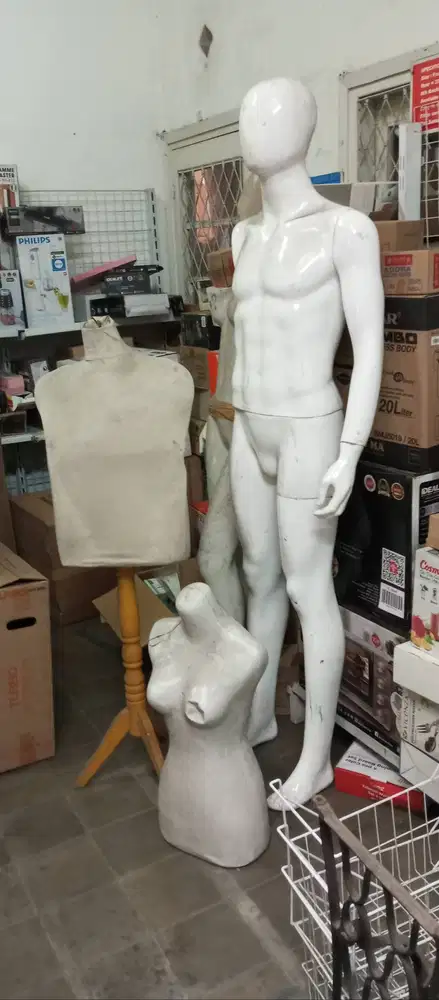 MANNEQUIN bekas kondisi apa adanya