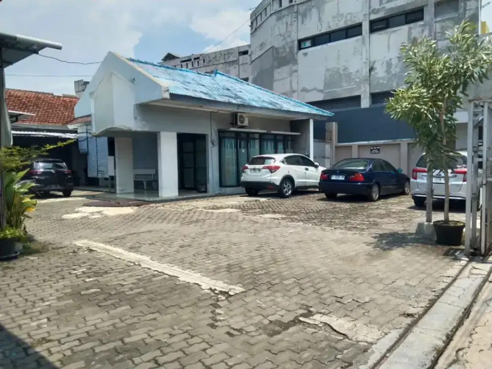 Rumah di Jalan Veteran Semarang cocok untuk Kantor