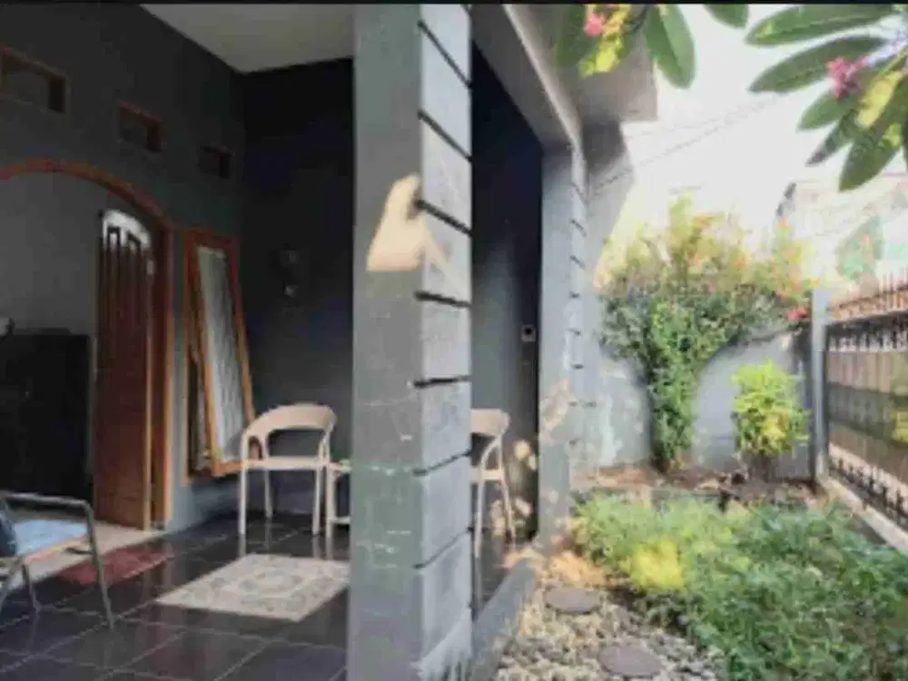 Dijual rumah Siap huni Pondok Bambu Jakarta timur