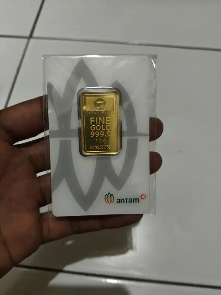 Logam mulia LM Antam