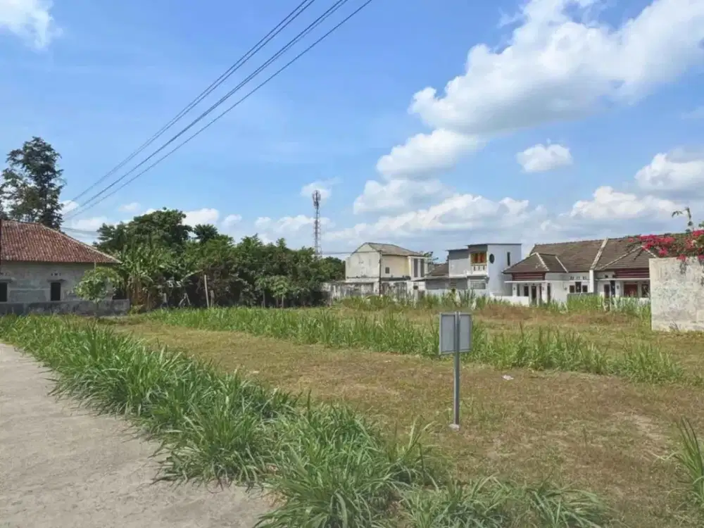 TANAH LOKASI STRATEGIS JOGJA DI AREA MAGUWOHARJO COCOK BUAT HUNIAN MAUPUN VILLA MEWAH SERTA KOST DEKAT BANYAK KAMPUS FAVORITE