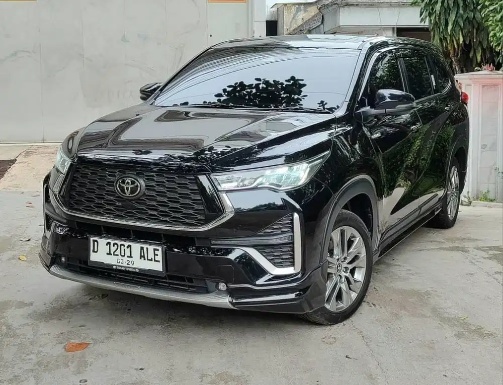 ZENIX Q MODELISTA TSS HYBRID AT 2023 LowKM 7rb RECORD TOYOTA BANDUNG