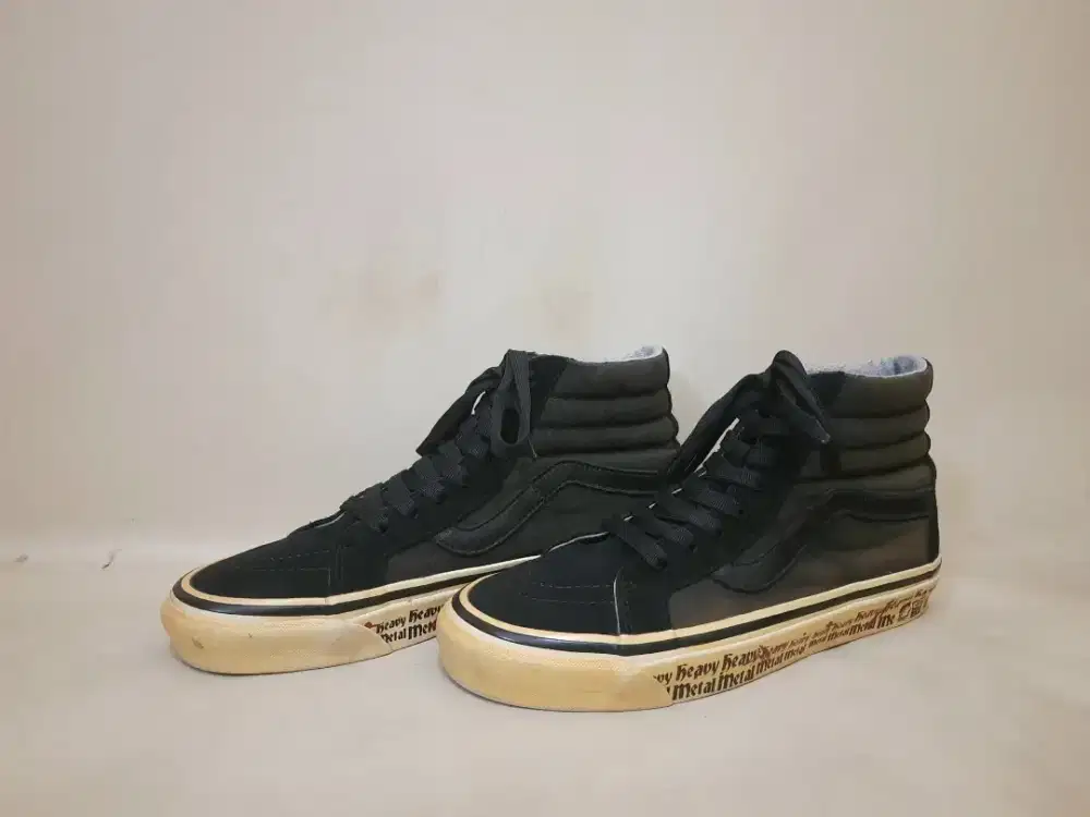 Vans Sk8 Hi Anaheim Factory Heavy Metal
Size 41 dan adidas converse