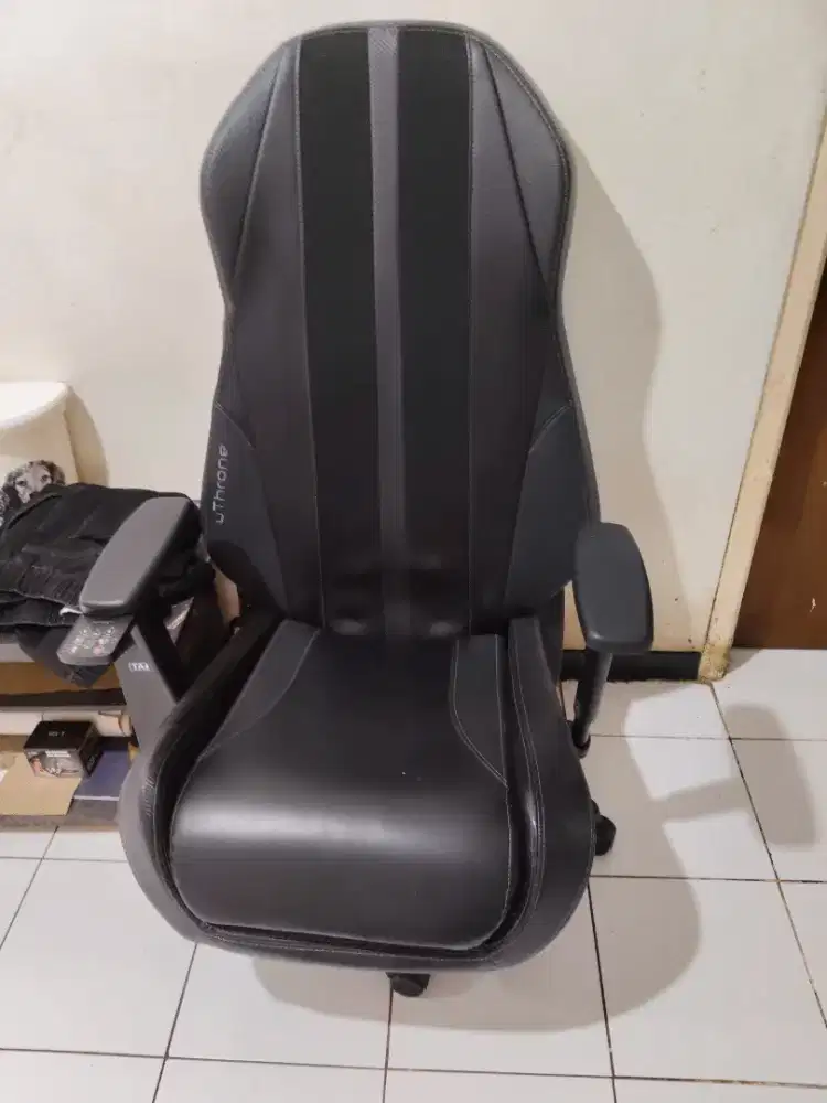 Kursi Gaming merek OSIM