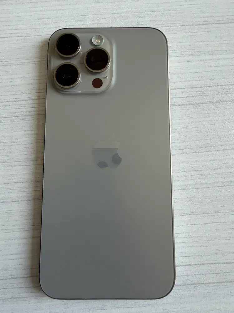 iPhone 15 Pro Max 256 GB BH 93%