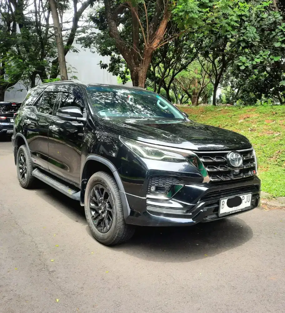 Fortuner 2.8 GR VRZ Bensin AT