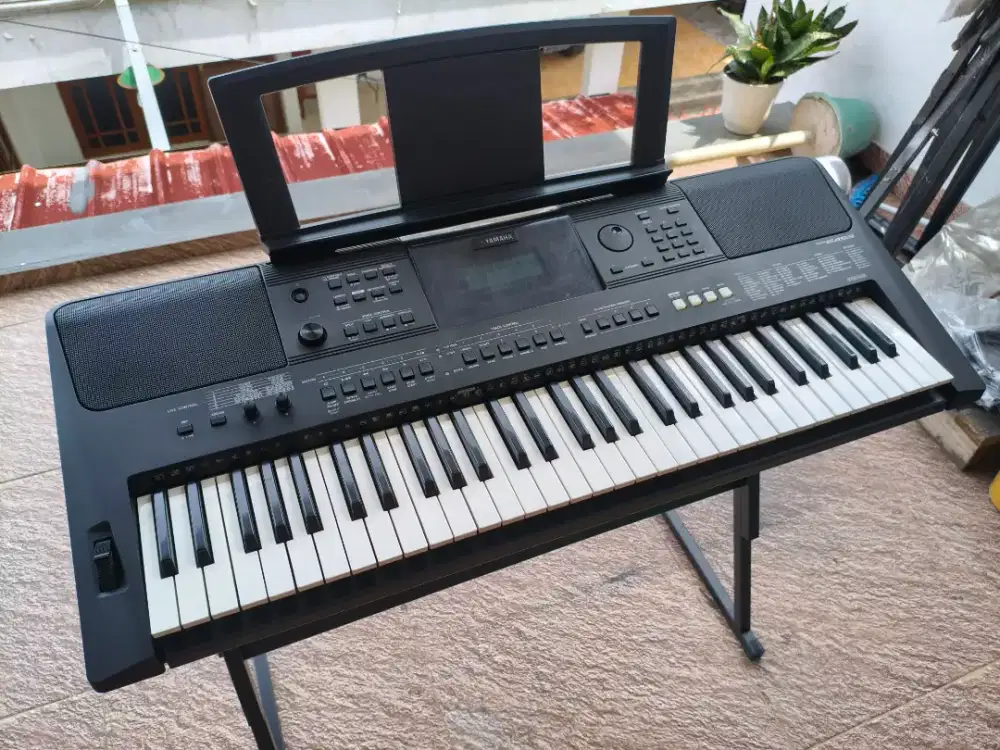 Keyboard Yamaha psr E453