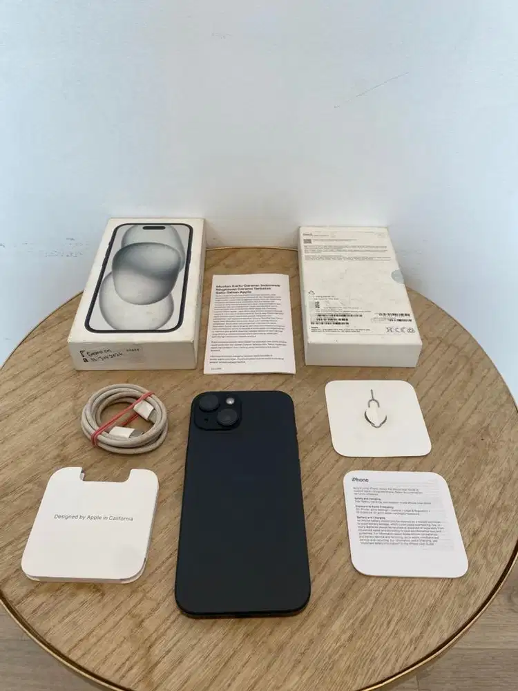 Second iBox Garansi On iPhone 15 128GB Black Fullset Anti Blokir