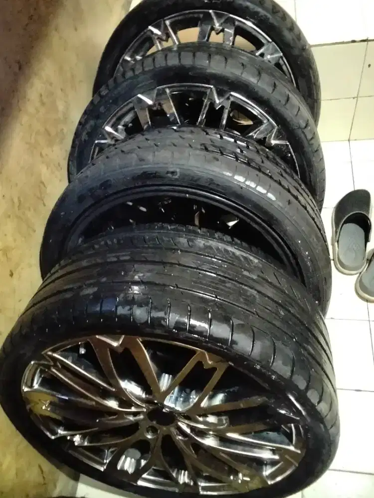 veleg bekas lexus R20