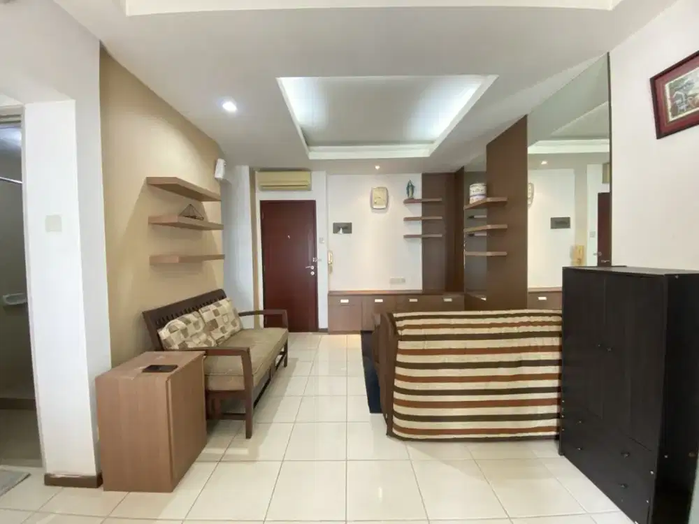 Disewakan Unit Apartemen MGR2 3BR, Best View