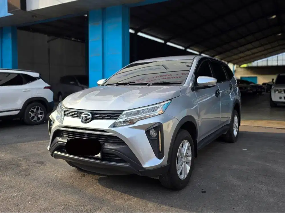 Daihatsu Terios X Manual 2023  /  Rush