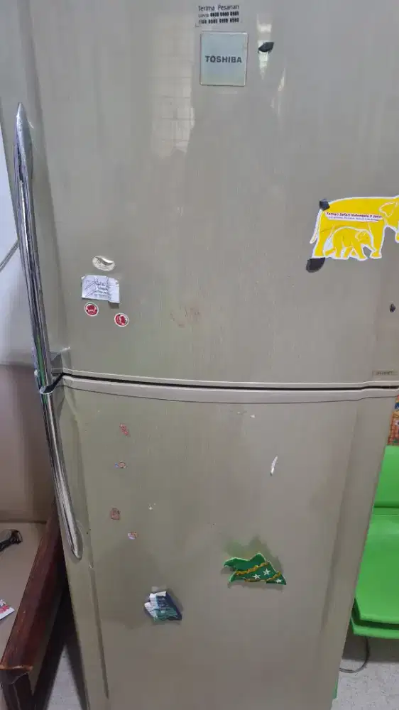 DiJual murahhh kulkas Toshiba