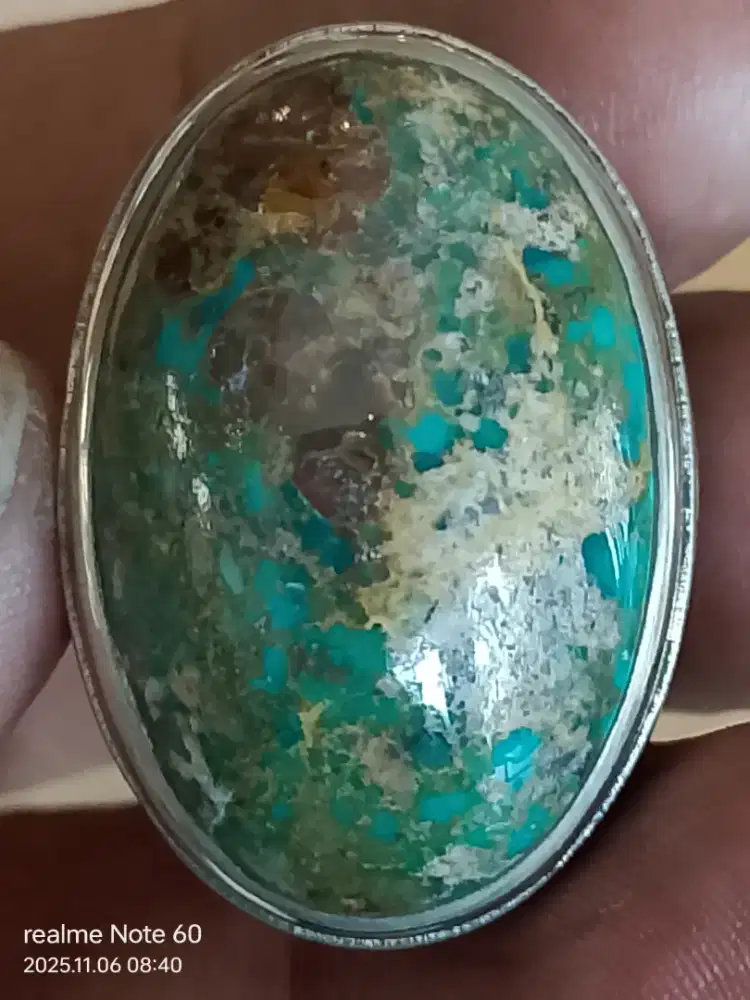 Batu pirus Persia lawas