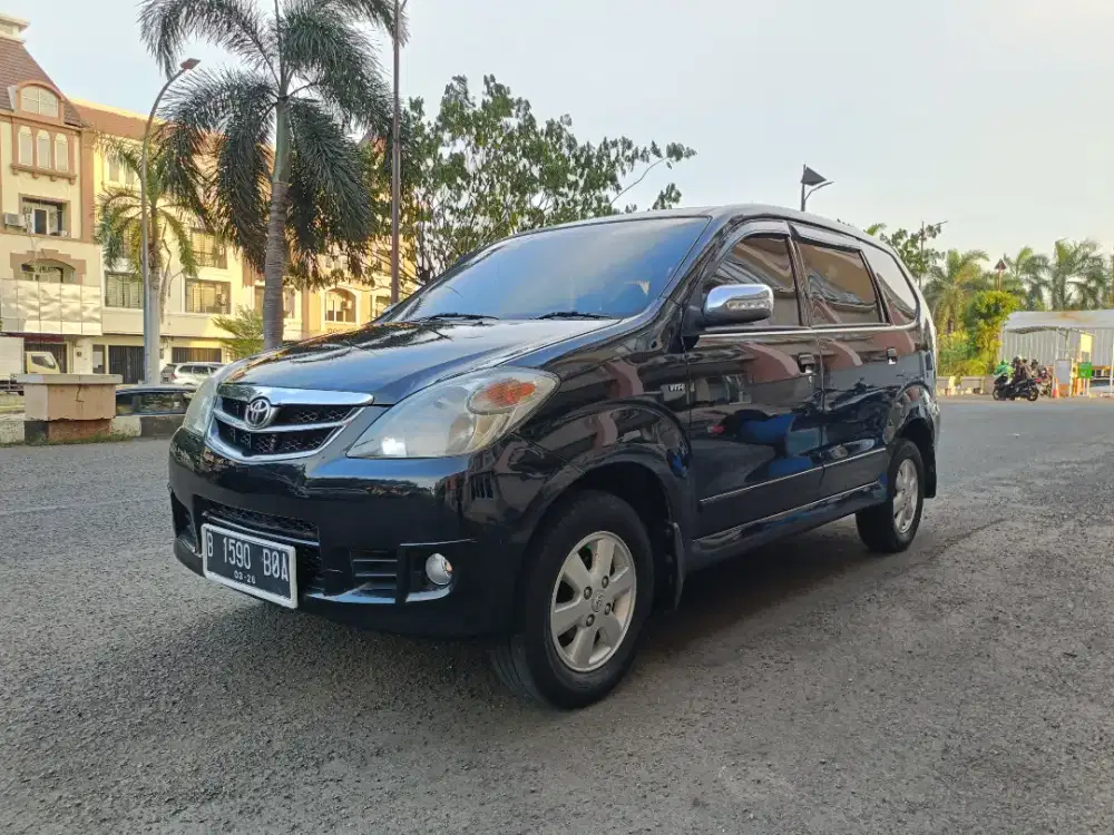Toyota Avanza G Matic 2011 Black Met
