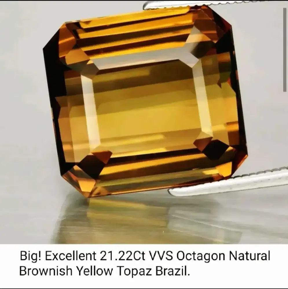 Natural Yellow Topaz 21.21 Carats Brownish Yellow Memo Notreated