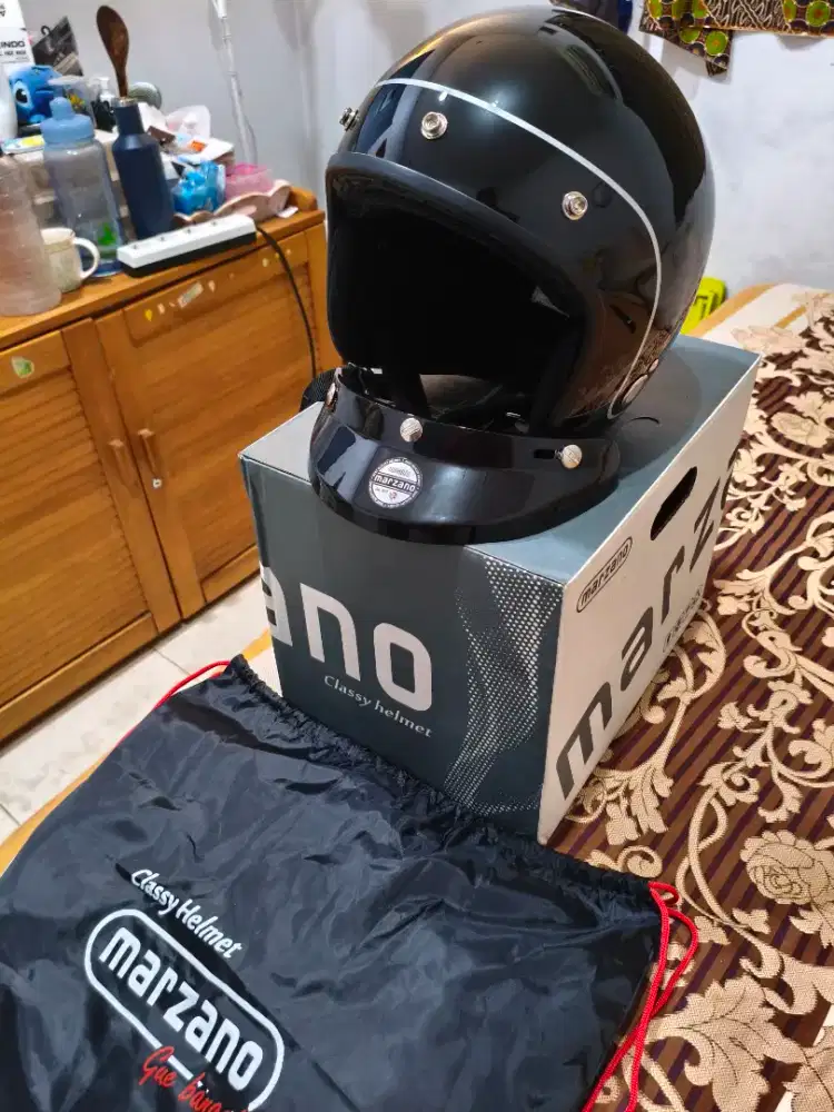 Helm Marzano BNIB Ukuran XL