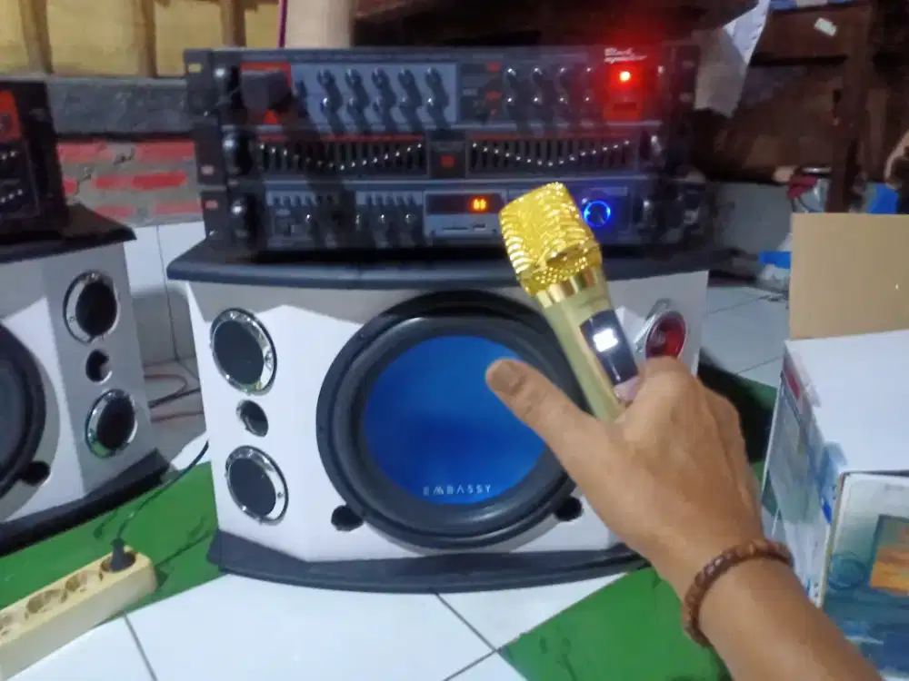Power amplifier karaoke watt besar 4 chanel/Nego