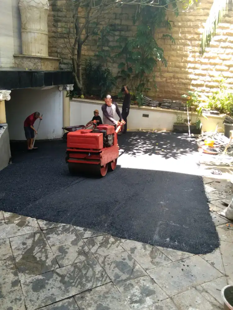 Aspal hotmix Cilandak tengah